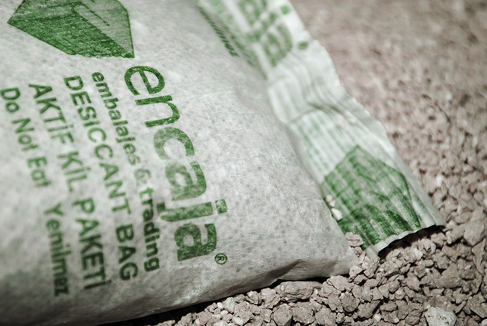 Packaging Hangable Desiccant Salts 360ecopackaging