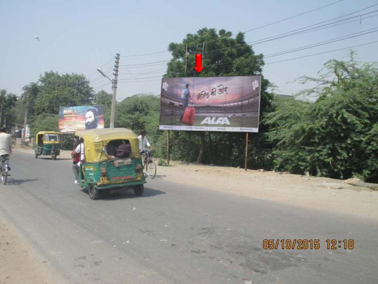 Hoardings in Bhagwan Talkies Flyover Agra KHANDELWAL 604, Hoardings