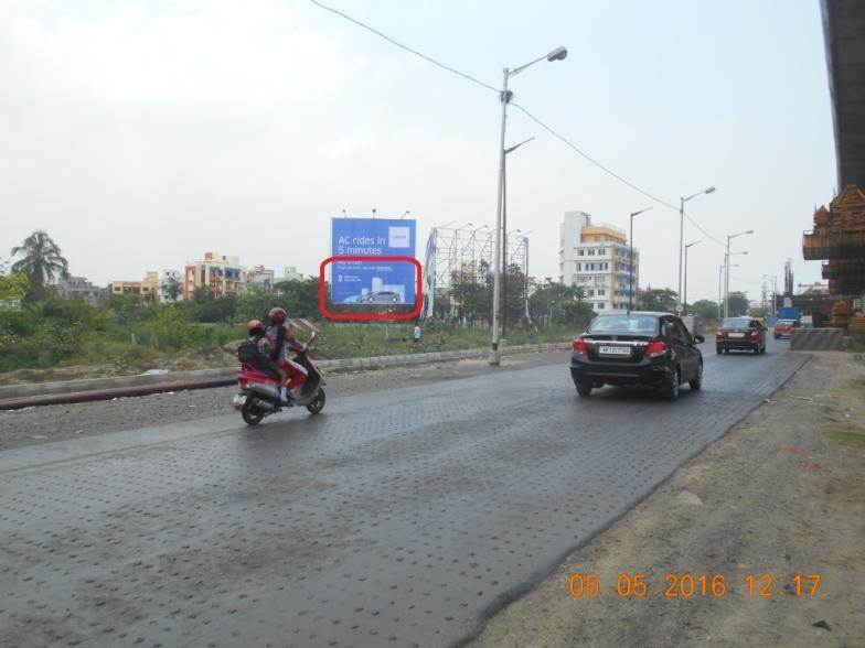 Hoardings in E M Bypass Survey Park Opp Metro Cash Carry Kolkata 7