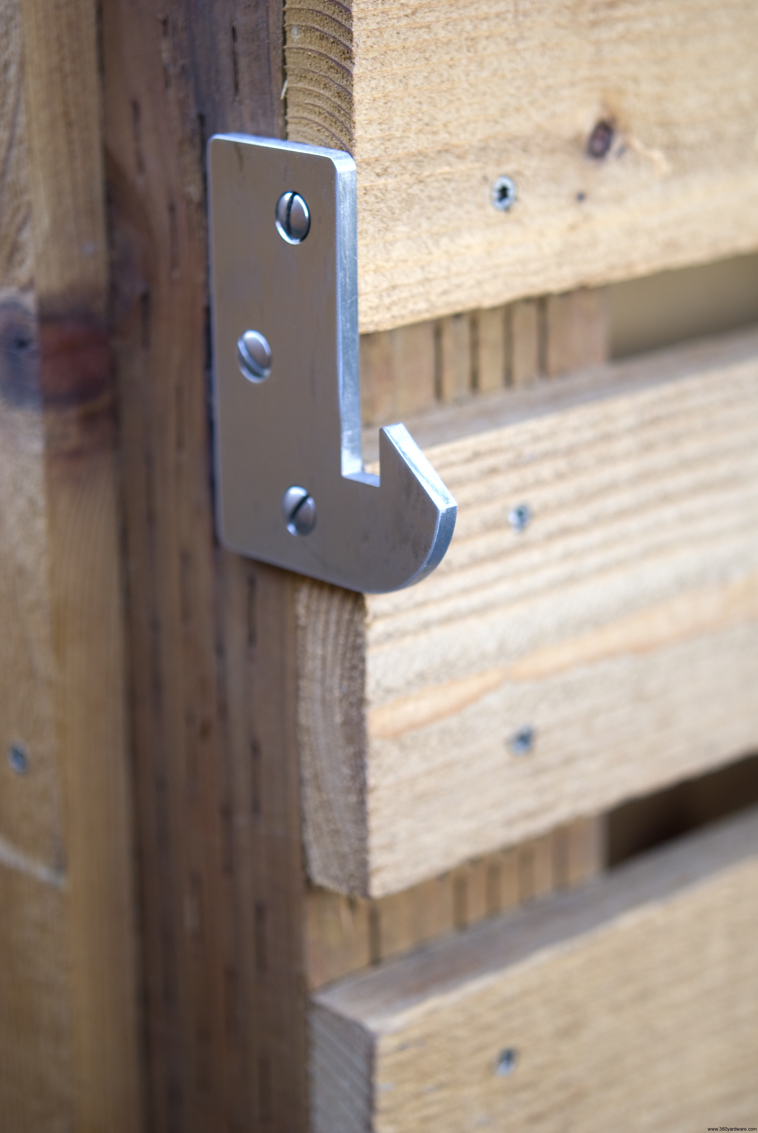 Stainless Steel Strike Plate Catch for Modern Gate Latches 360 Yardware