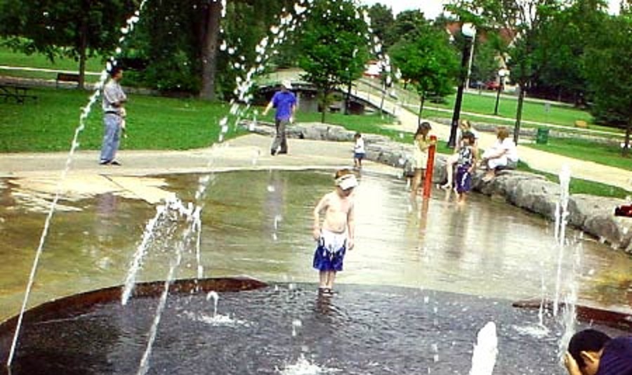 Etobicoke Splash Pads 365 Things To Do In Etobicoke