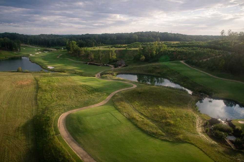 Golf Course WindRiver Lake & Golf Community in East TN