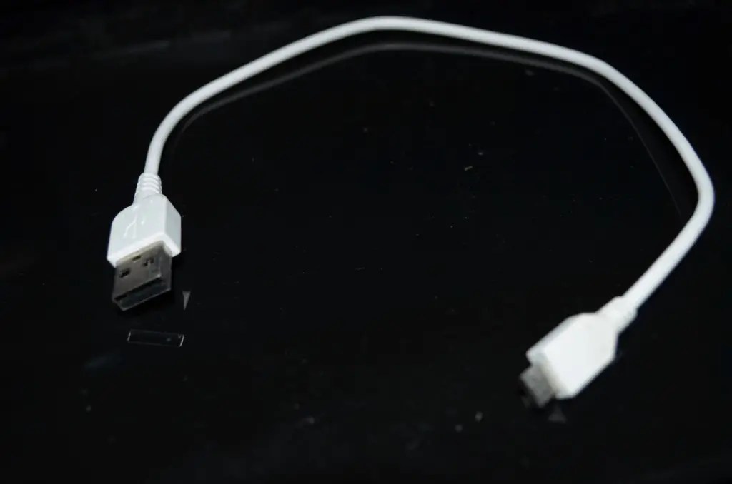 iPhoneのLightningケーブルが断線！無償交換方法は？修理してみた結果は？ 3バカ兄弟の日常