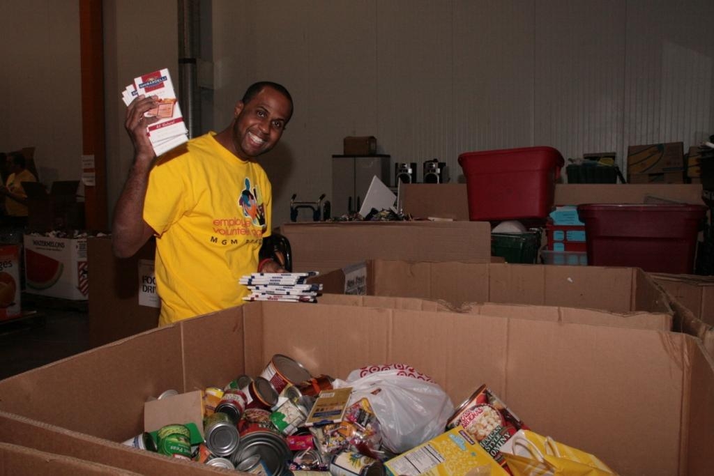 MGM Resorts Employees Donate 189 Tons of Canned Food to Three Square