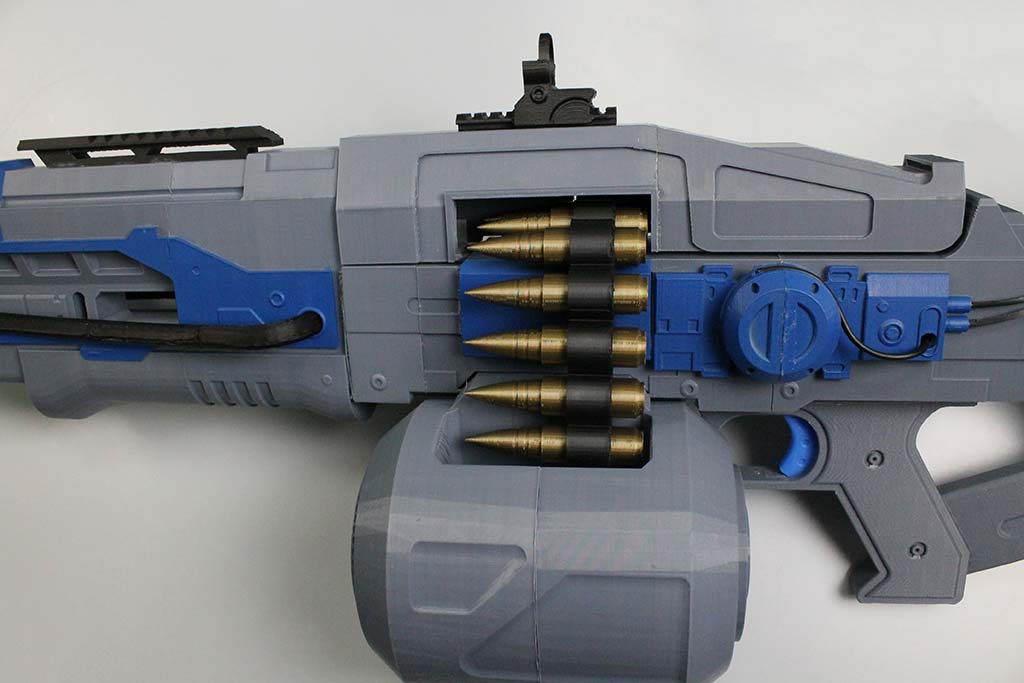 London-based Designer 3D Prints 4+ Foot Long Destiny Thunderlord Gun