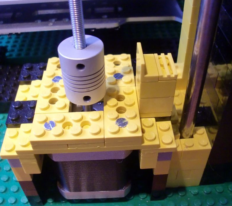 Use Legos to Make Your Own 3D Printer Using Nema 17 Stepper Motors
