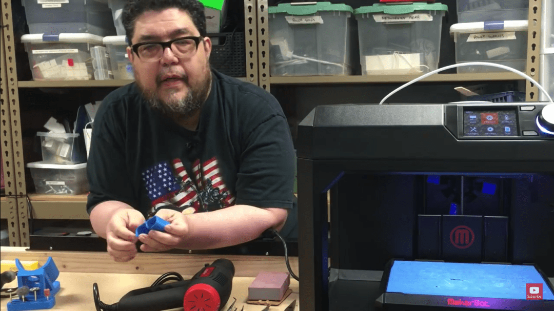 This 3D Printed Cord Holder Video Tutorial Shows How to Customize