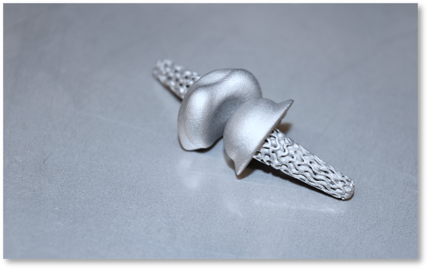 AI + AM Used to Make Custom Finger Joint Implants 3D Printing