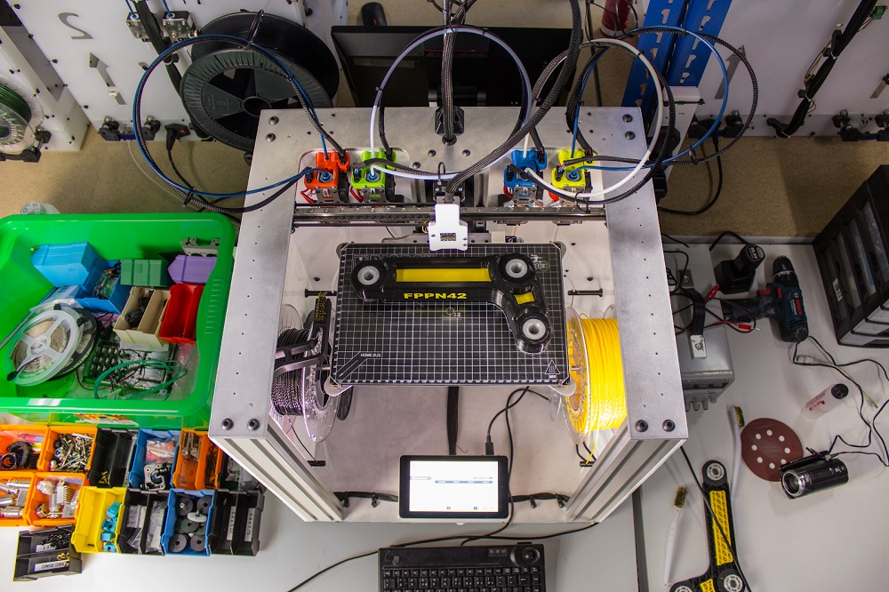 E3D announces super cool multitool 3D printer research