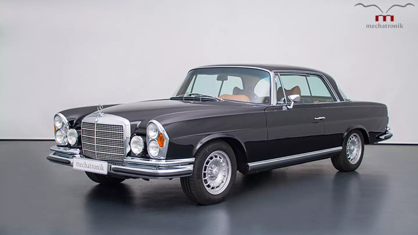 MercedezBenz restarts classic cars with 3D printed parts 3D Printing
