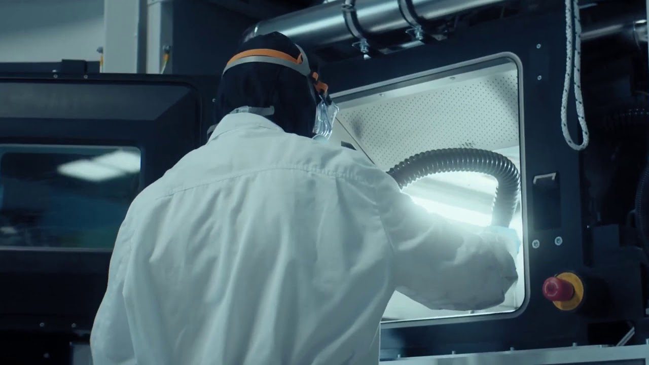 Sandvik Lets Create The World’s first 3D printed Smash Proof Guitar