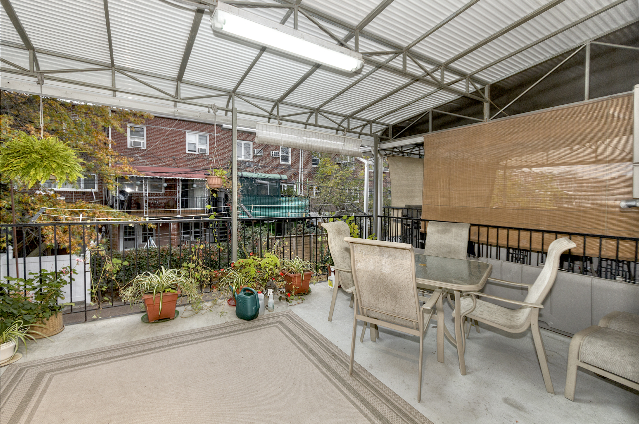 Beautiful 2 Family Brick Home, Sheepshead Bay Brooklyn