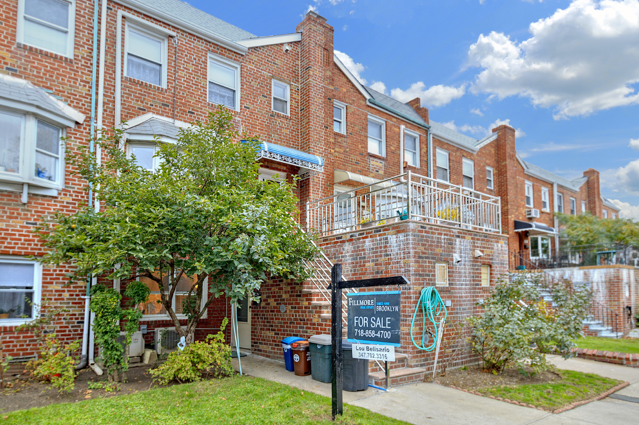 Beautiful 2 Family Brick Home, Sheepshead Bay Brooklyn