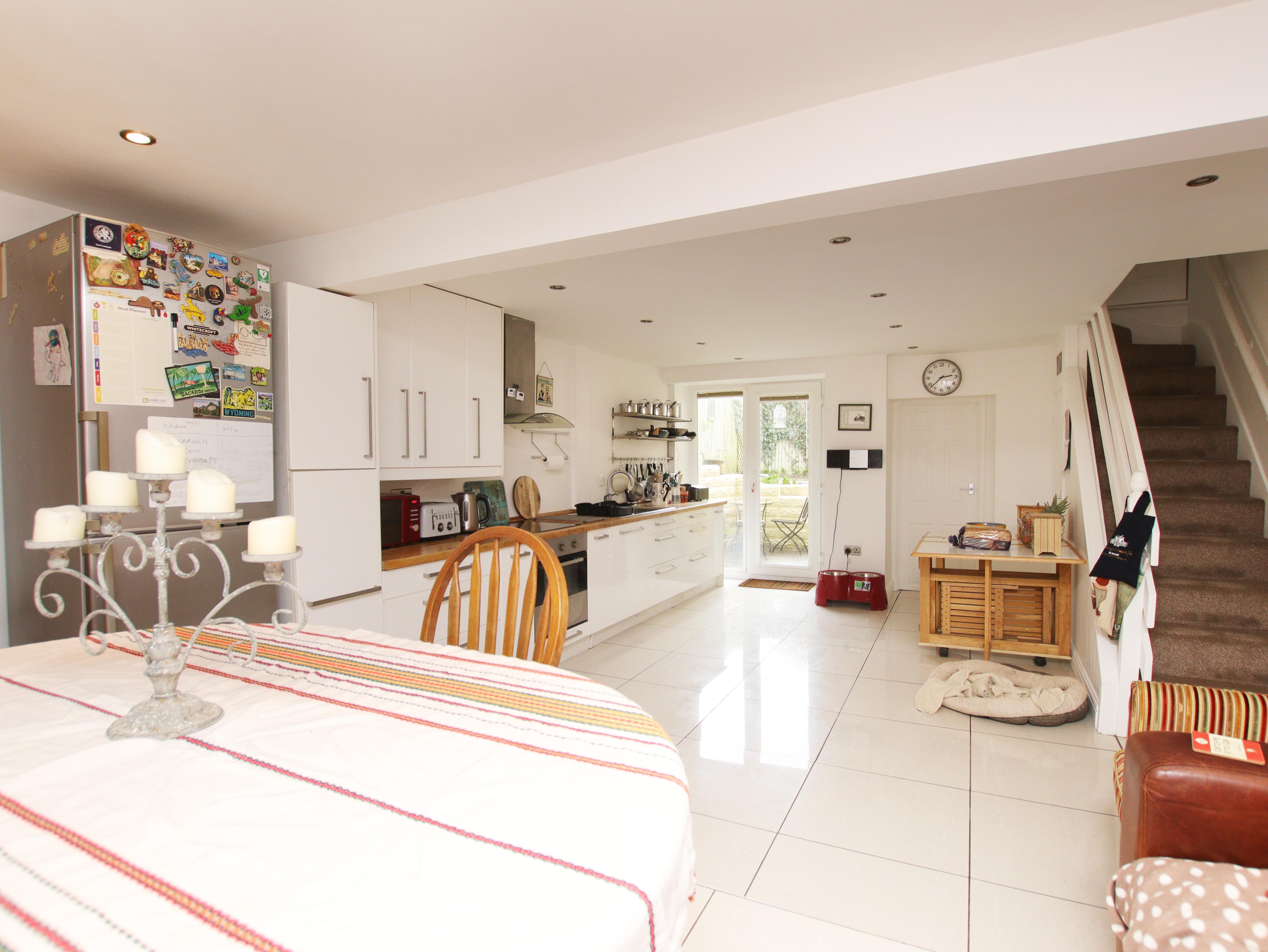 High Street, Llantrisant, CF72 8BQ Three Estate Agents