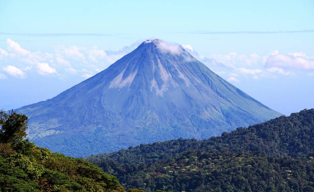 Costa Rica adventure tours to Arenal Volcano 3 Monkies Tours