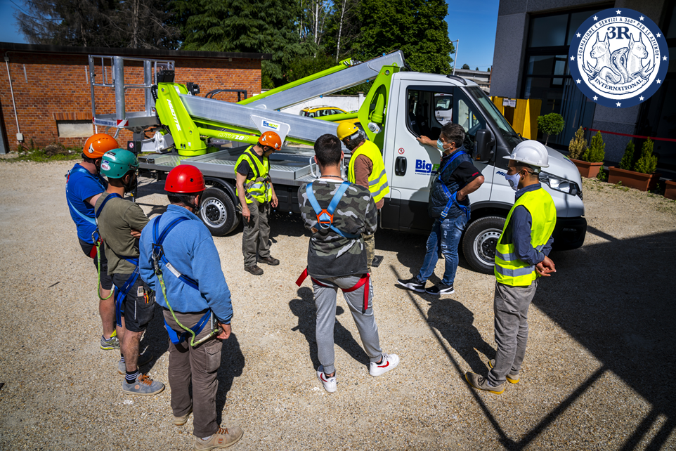 3R International: Patentino - Corso Di Formazione Piattaforme Di Lavoro Mobili Elevabili (Ple) 642_x_962_png