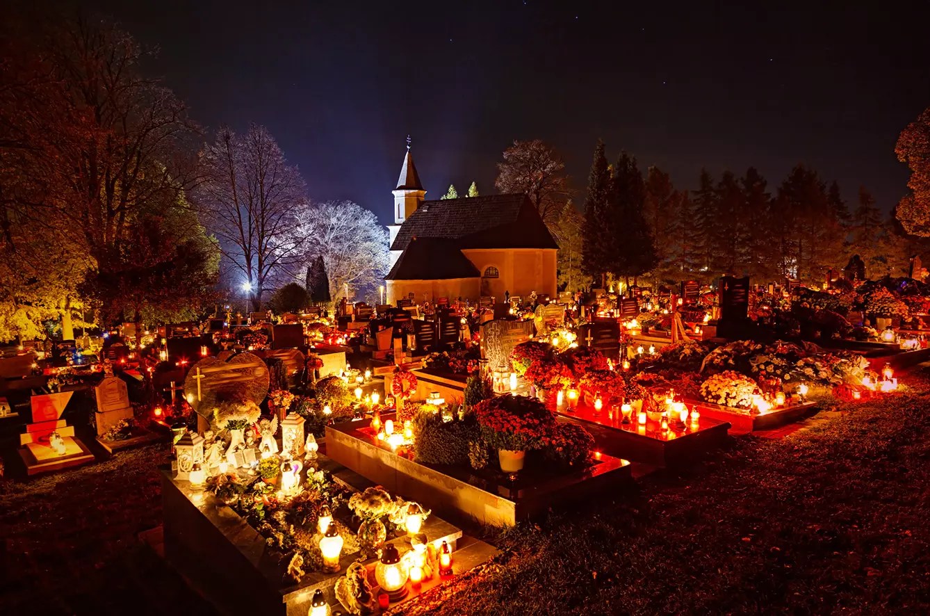 Commemorating the Dead on All Saints' Day in Central Europe 3 Seas Europe