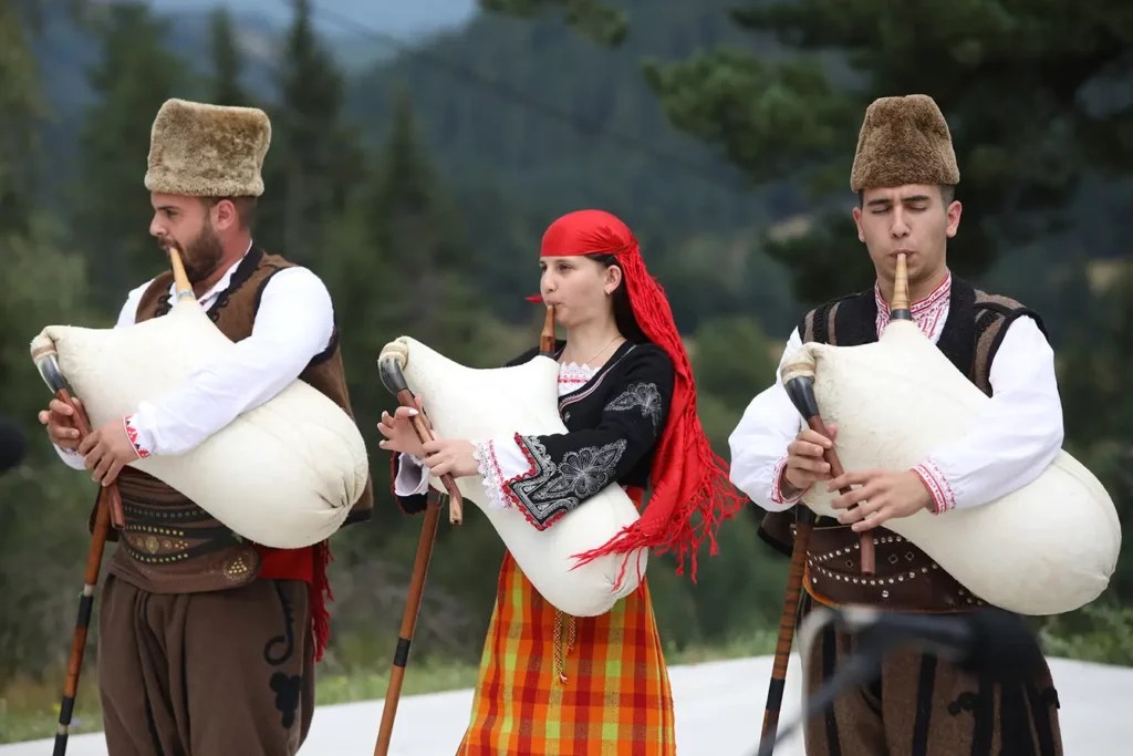 Bulgaria’s Eternal Love for Bagpipe Music 3 Seas Europe