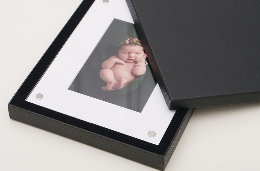 The Folio Art Frame for Professional Photographers by 3XM