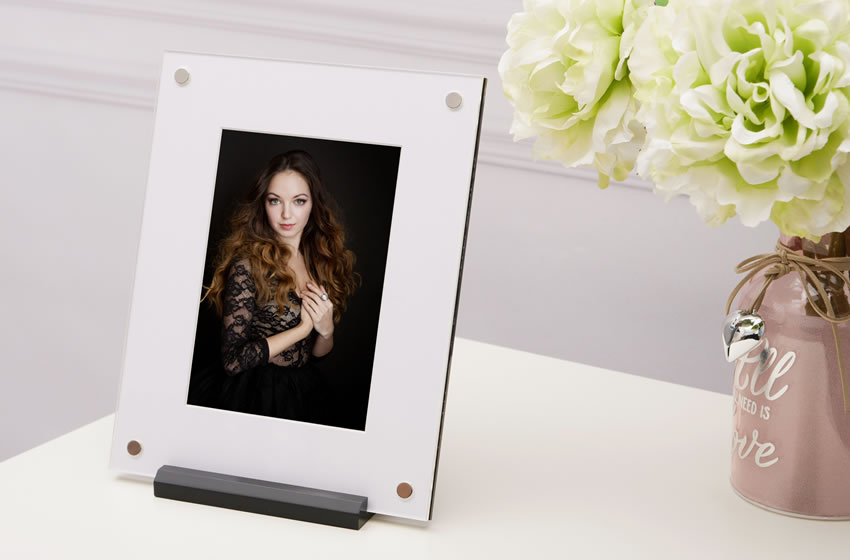 The Folio Art Frame for Professional Photographers by 3XM
