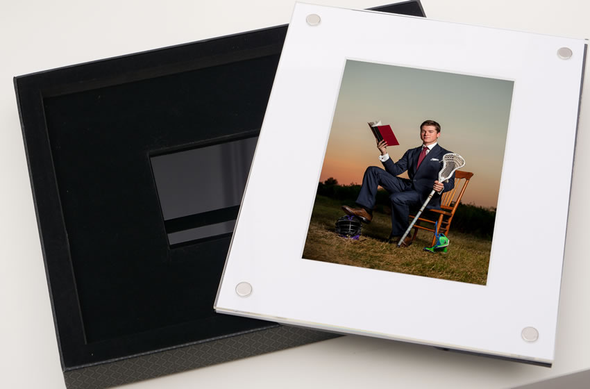 The Folio Art Frame for Professional Photographers by 3XM