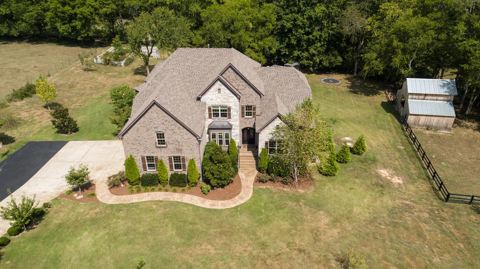 4630 Bethesda Rd, Thompsons Station, TN 37179 4Image