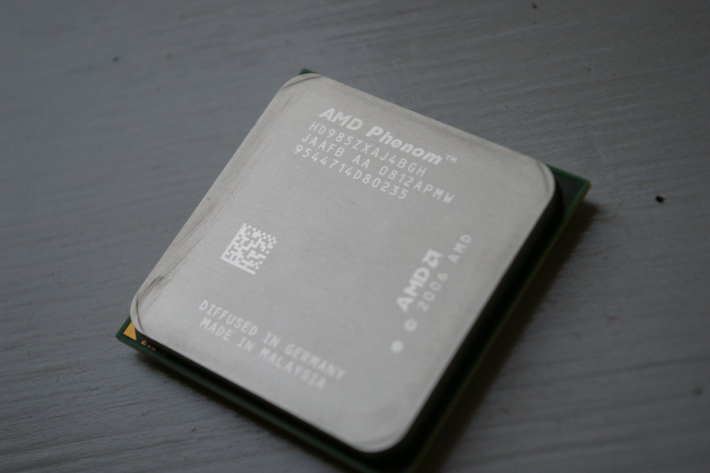 AMD Phenom X4 9850 Black Edition HD985ZXAJ4BGH