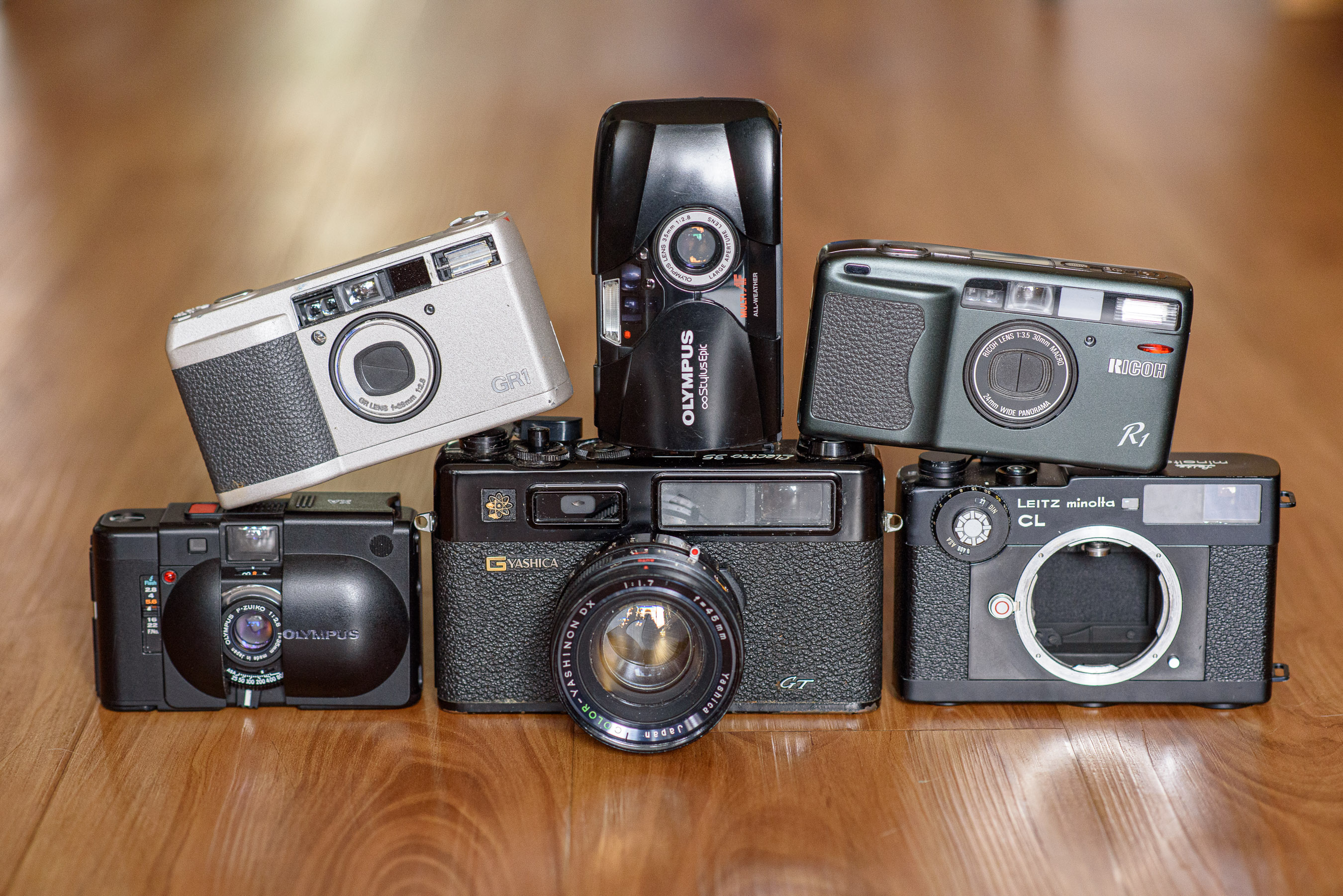 Minolta Freedom 50 Compact 35mm Film Point and Shoot Flash Camera