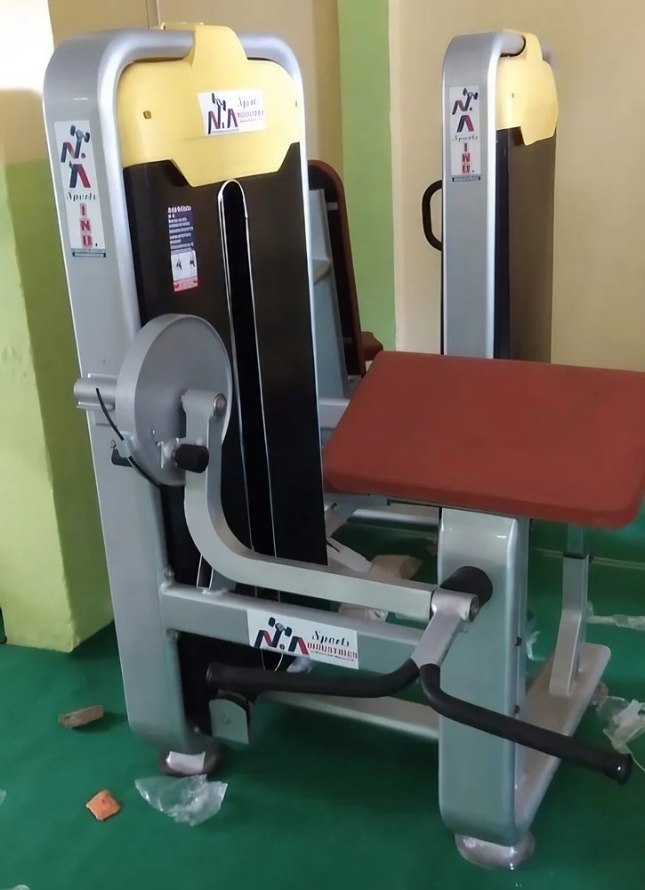 Preacher Curl Machine at Rs 32000 Preacher Curl Machine in Meerut