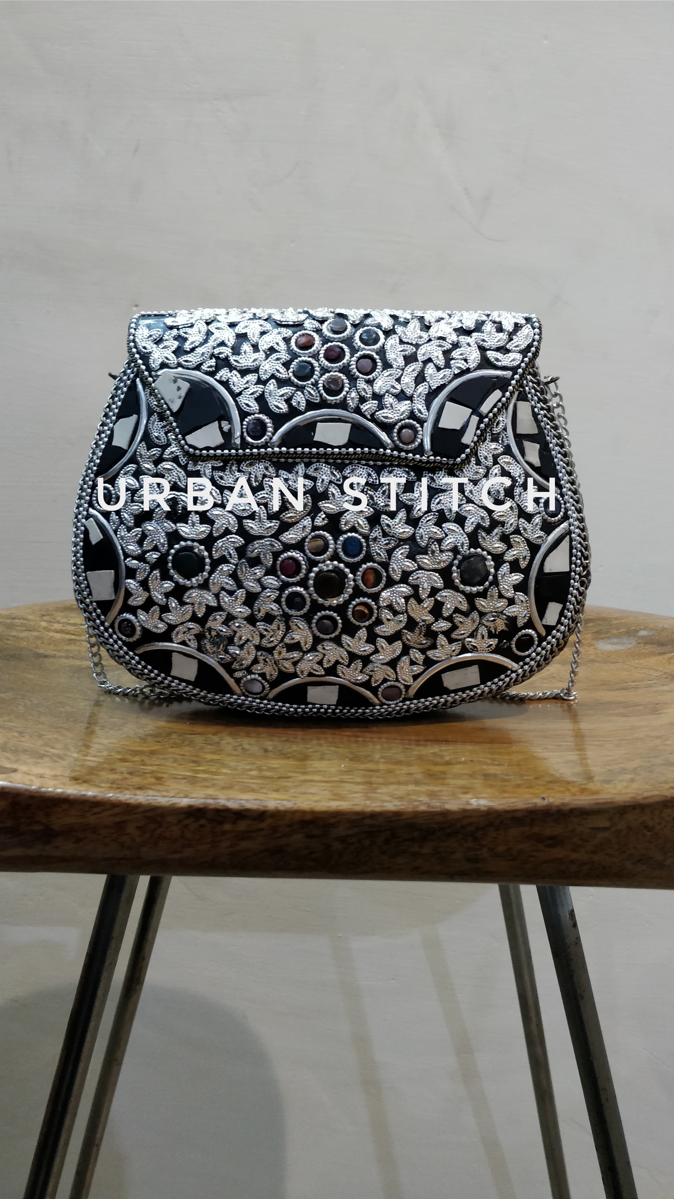 Handmade Metal Bag, धातु के बने हैंडबैग, मेटल हैंडबैग RPS Traders