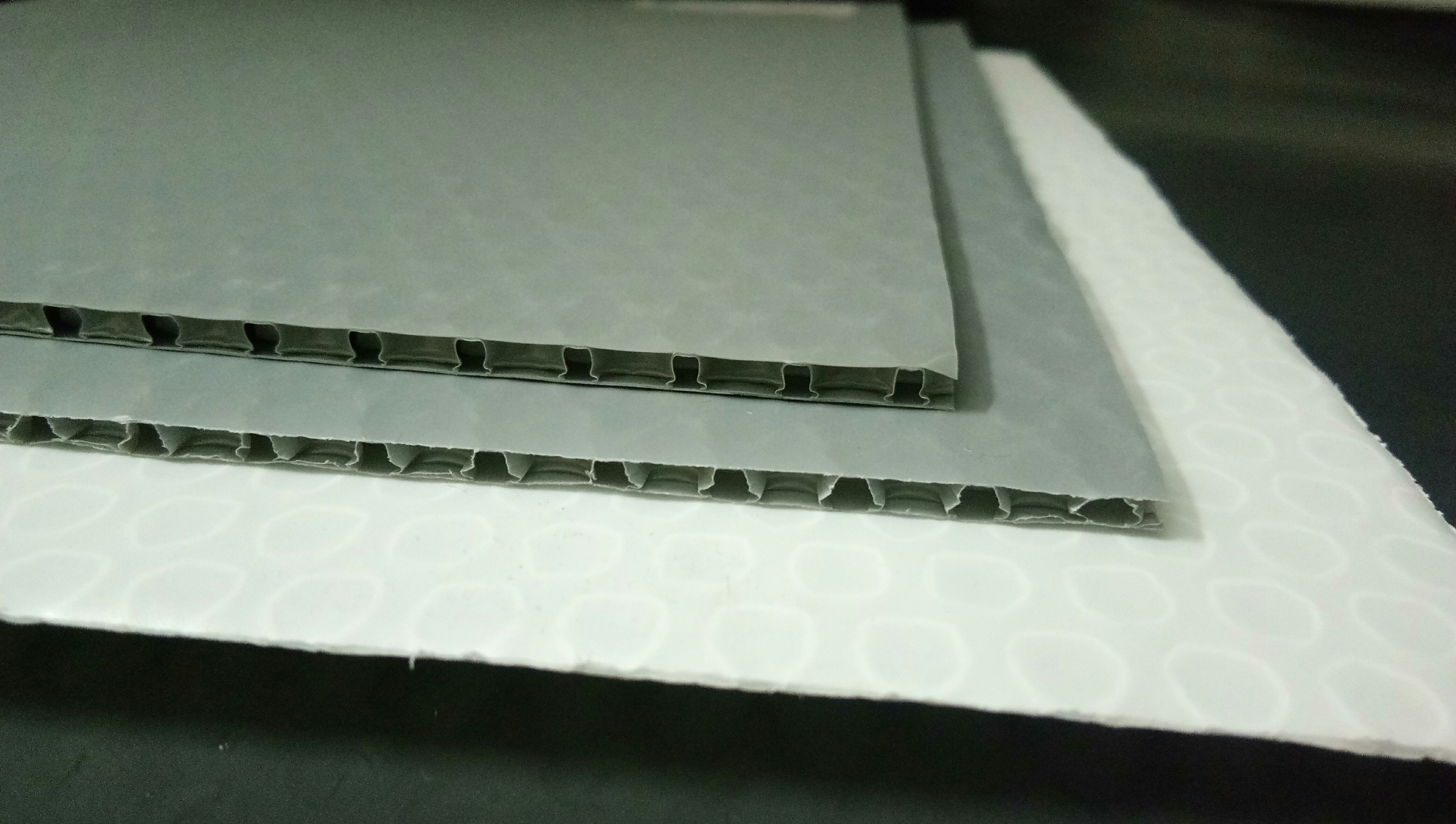 Bubble Guard Tiles & Floor Protector Sheets, Bubble Guard Board