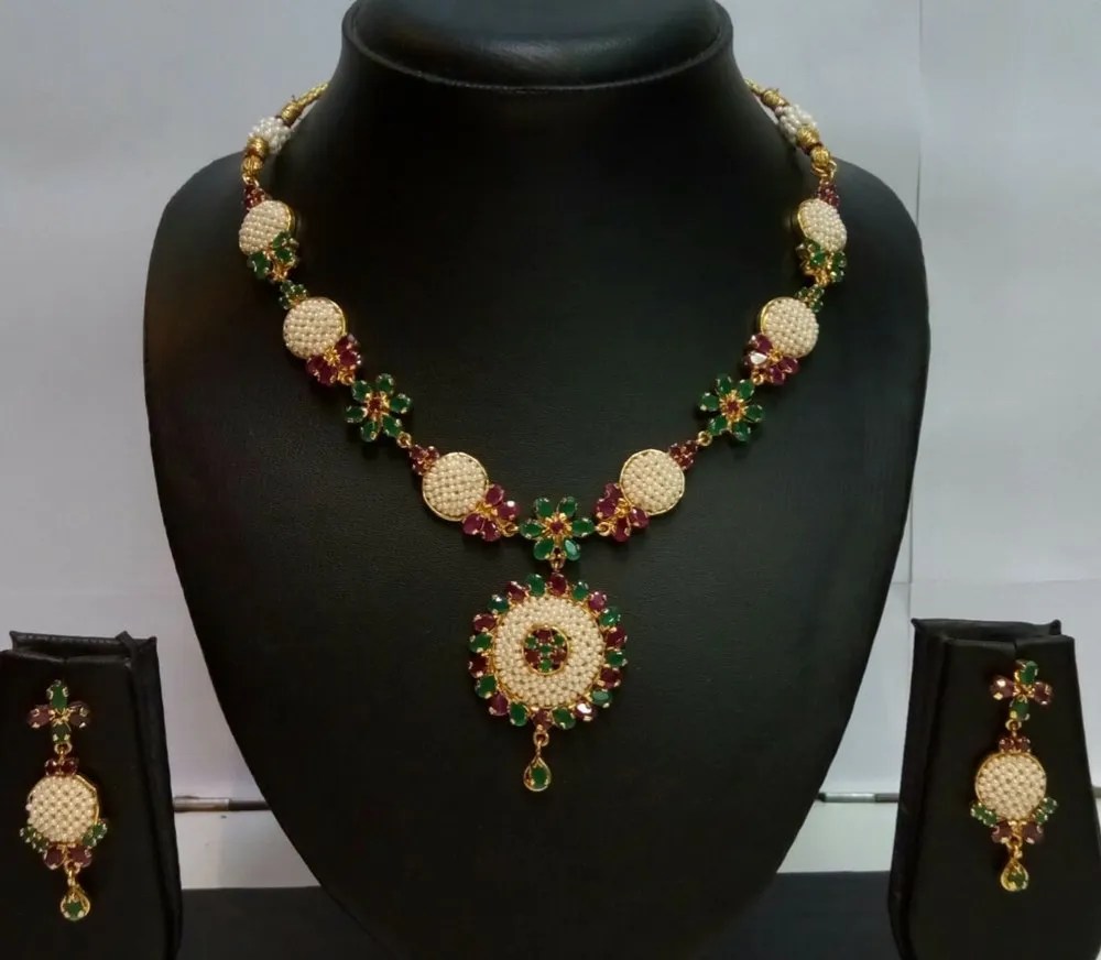 Artificial Necklace Set at Rs 900/set Artificial Necklace Sets in