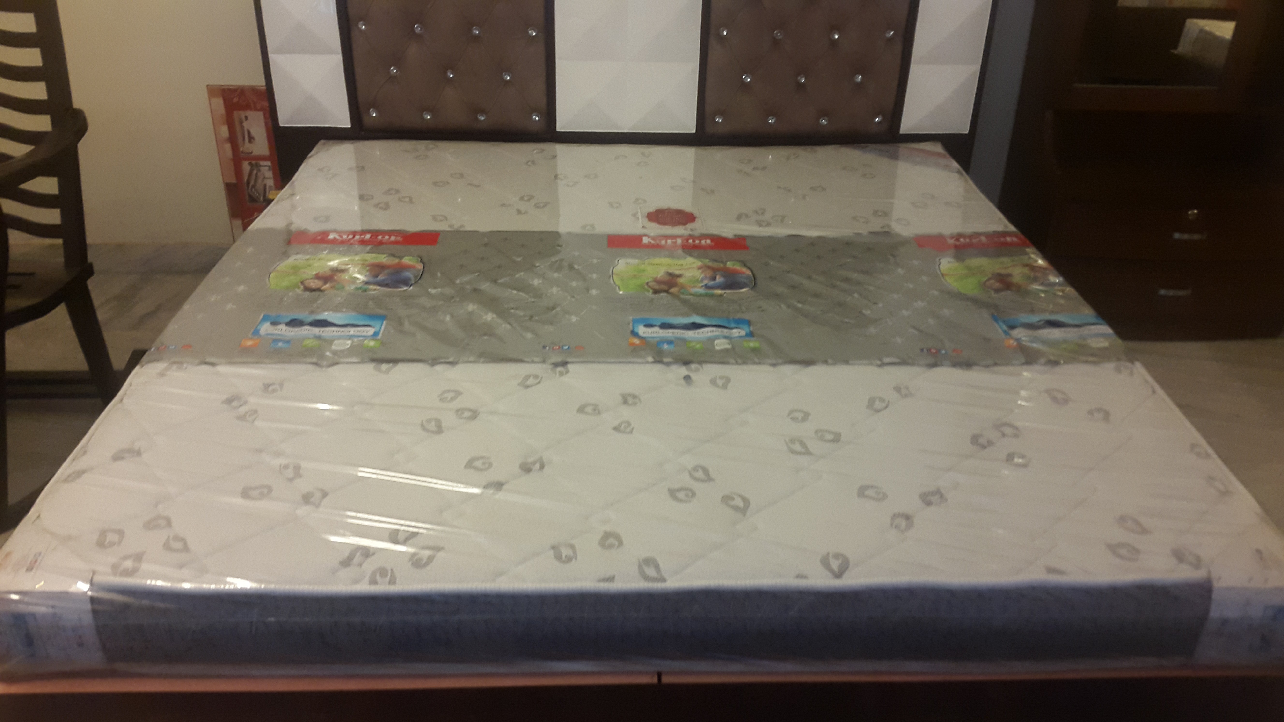 Off White Kurlon Bed Mattress Mermaid, Thickness 5" & 6", Rs 35000 /piece ID 19841067455