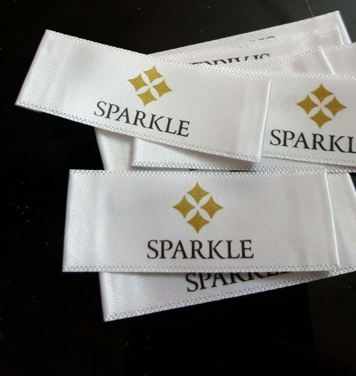 Flat Printed Garment Labels, Rs .80 /piece Luthra Print Art ID