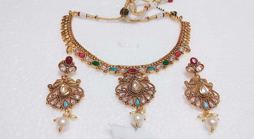 Traditional Gold Artificial Jewellery at Rs 1000/set in New Delhi ID