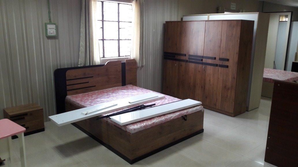 Designer Bed Room Set, Bedroom Furniture Sets, Modern Bedroom Set