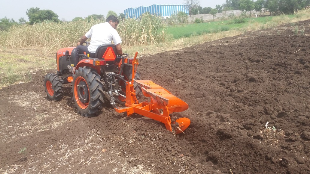 Mini Tractor Reversible Plough, उलटने योग्य हल Sanap Agro Machinery