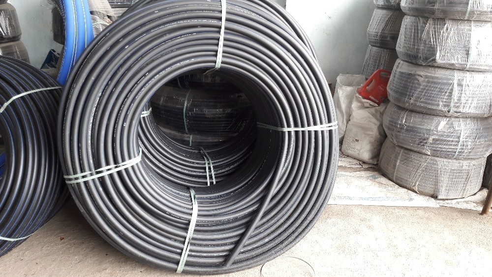 Plastic Black And Blue Borewell Pipes For 1000ft at Rs 80/meter in