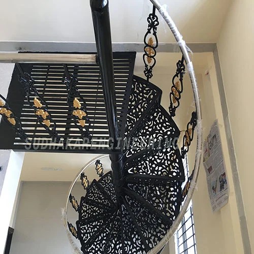 Modern Cast Iron Spiral Staircase at Rs 145/kilogram Ganapathy Post