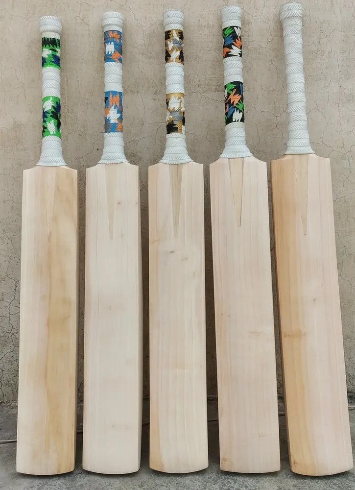 SS Standard Handle English Willow Cricket Bats at Rs 5999 in Jalandhar