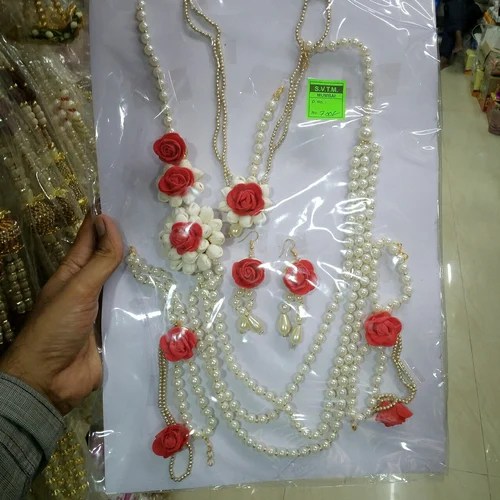 Flower Jewellery Artificial at Rs 500/piece Artificial Flowers
