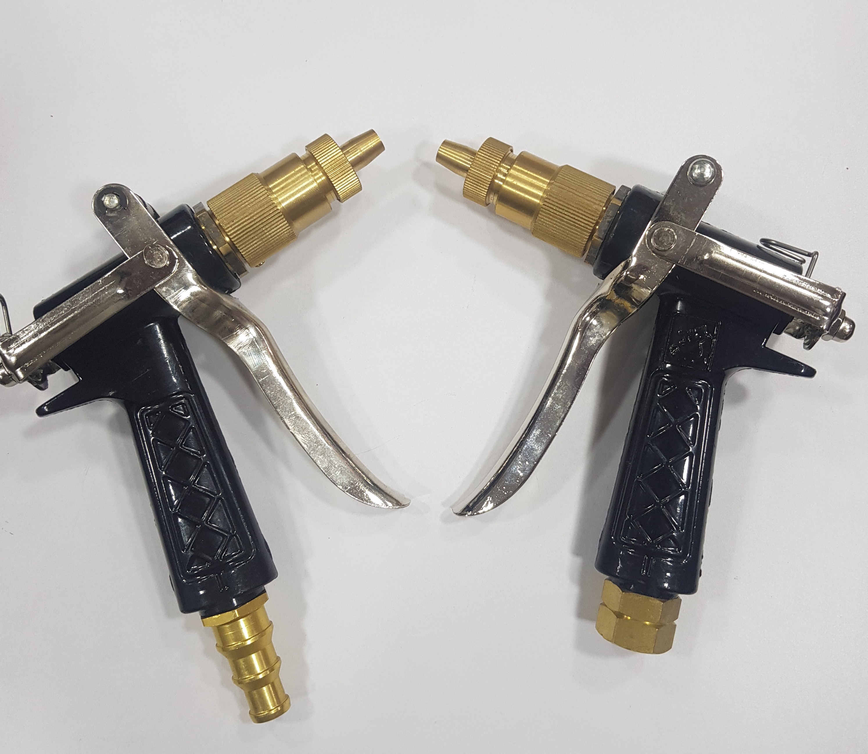 Water Spray Gun, Air Consumption 5 To 6 Cfm, Nozzle Size 1.3 Mm, Rs