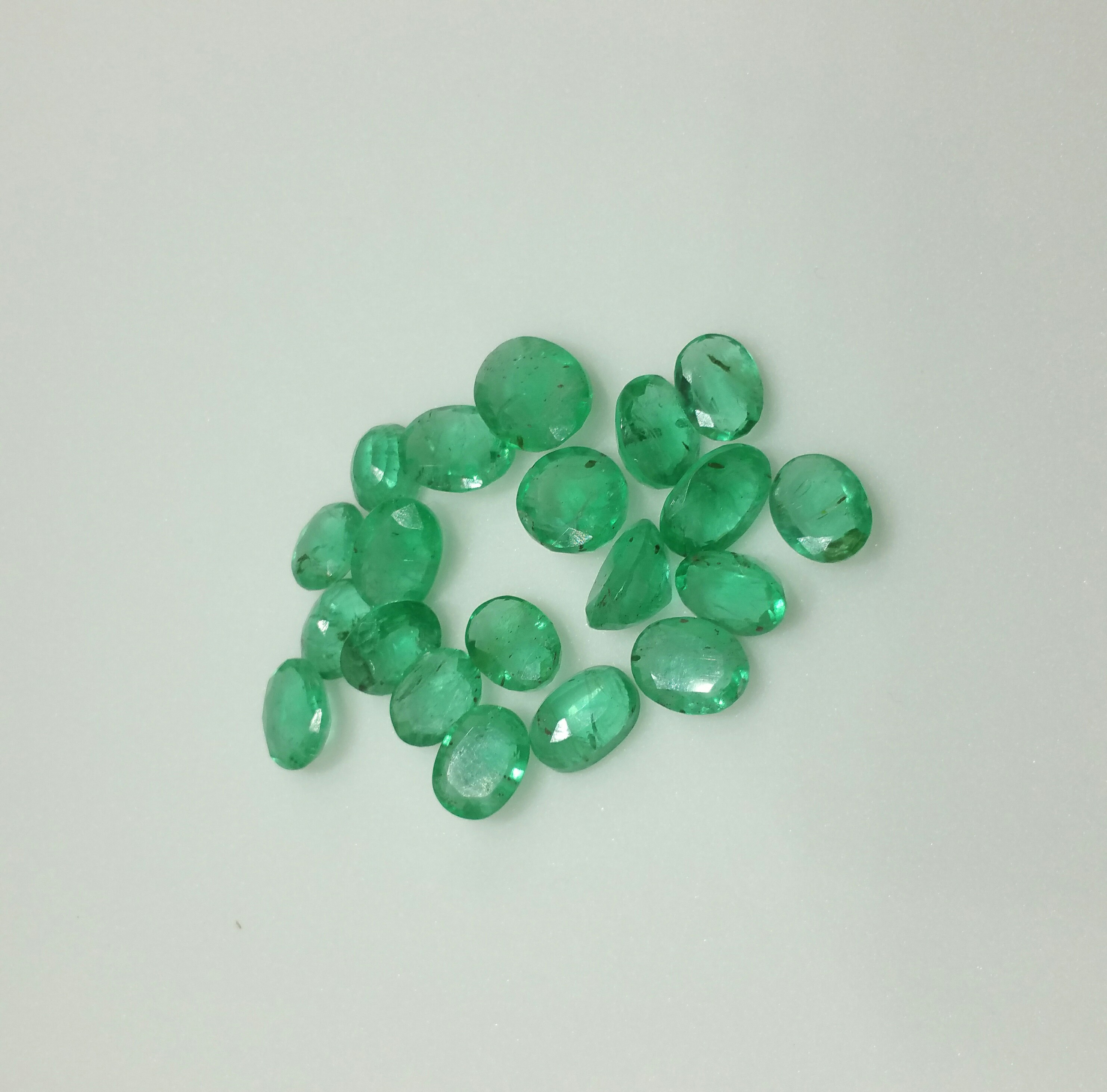 Panna, Carat 2 To 3 Cts, Rs 1200 /carat Nilesh Jewellers ID 17109282897