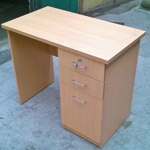 Wooden Office Tables, 3 Months, Brown, Rs 4500 /unit Sreema Ergonomics