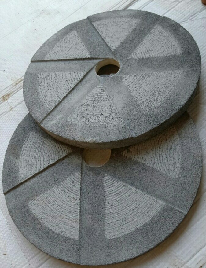 Flour Mill Grinding Stone 10"/12"/14"/16"/ at Rs 5000/set Stone