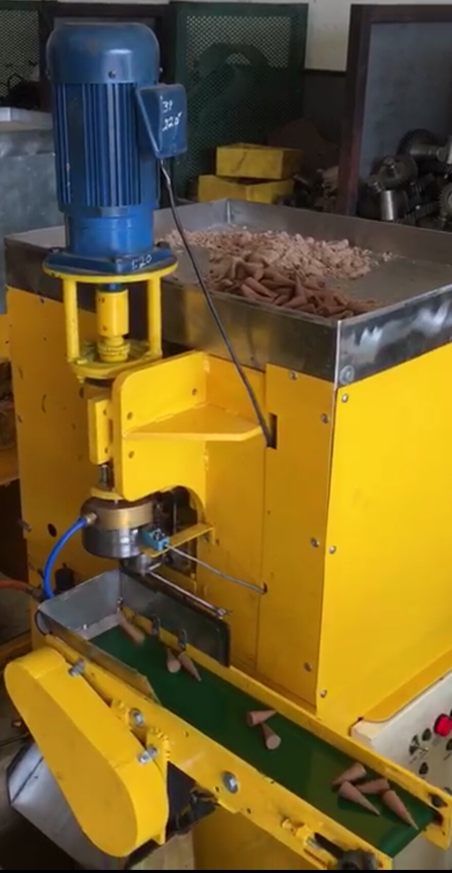 Stainless Steel Cone Making Machine, Automation Grade Fully Automatic