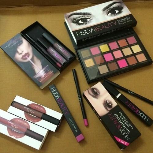 Complete Makeup Combo Set at best price in Nagpur by Shopping Time ID