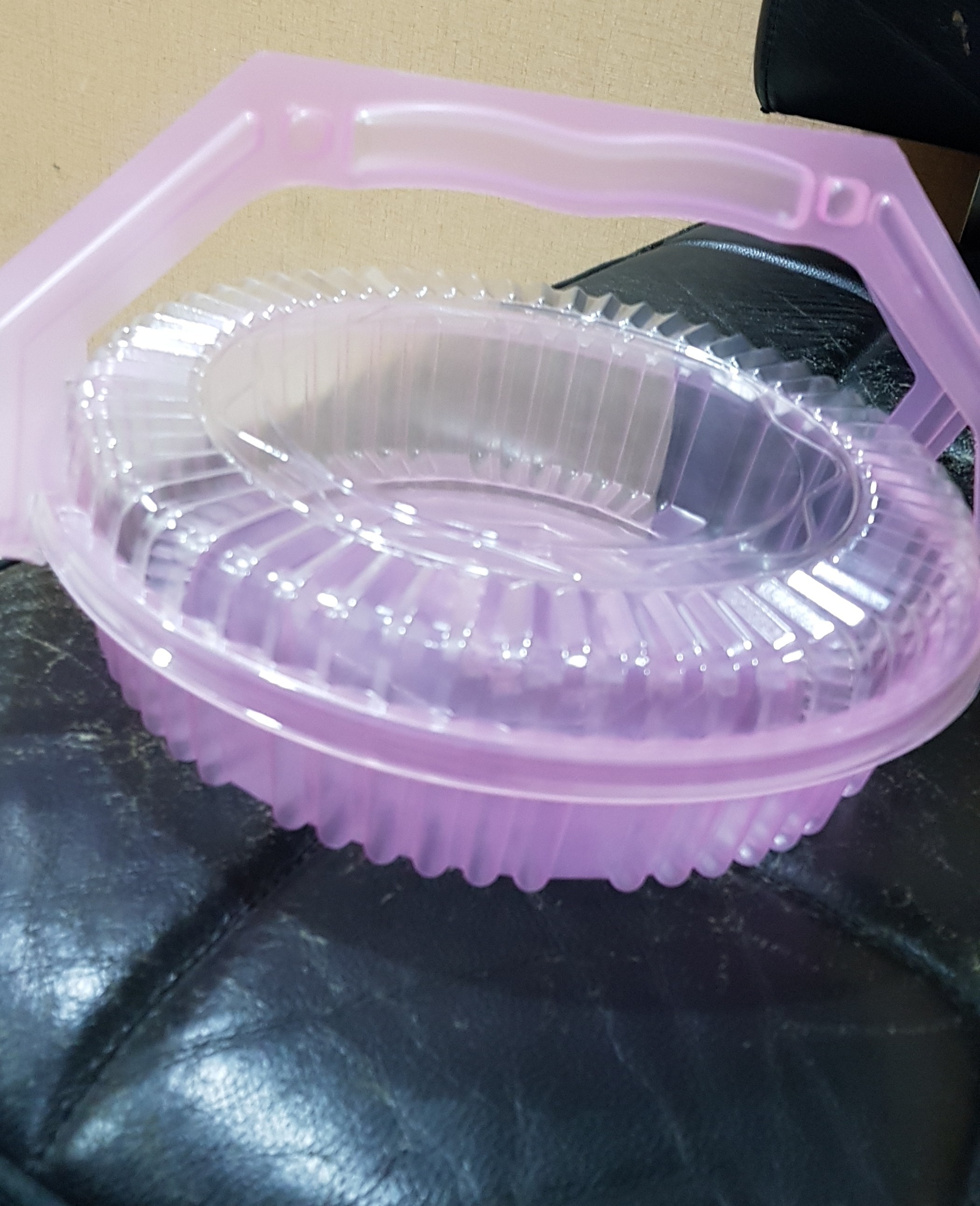 Round Plastic Cake container with lid, Rs 28 /no Cochin Limra Sales