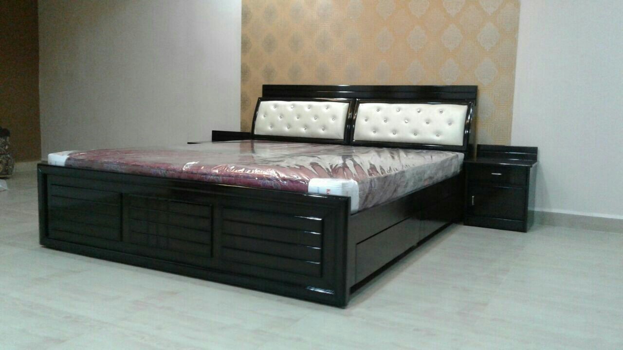 Designer Beds, Handmade Designer Beds, डिजाइनर बेड, डिजाइनर पलंग Furniture House, Hyderabad