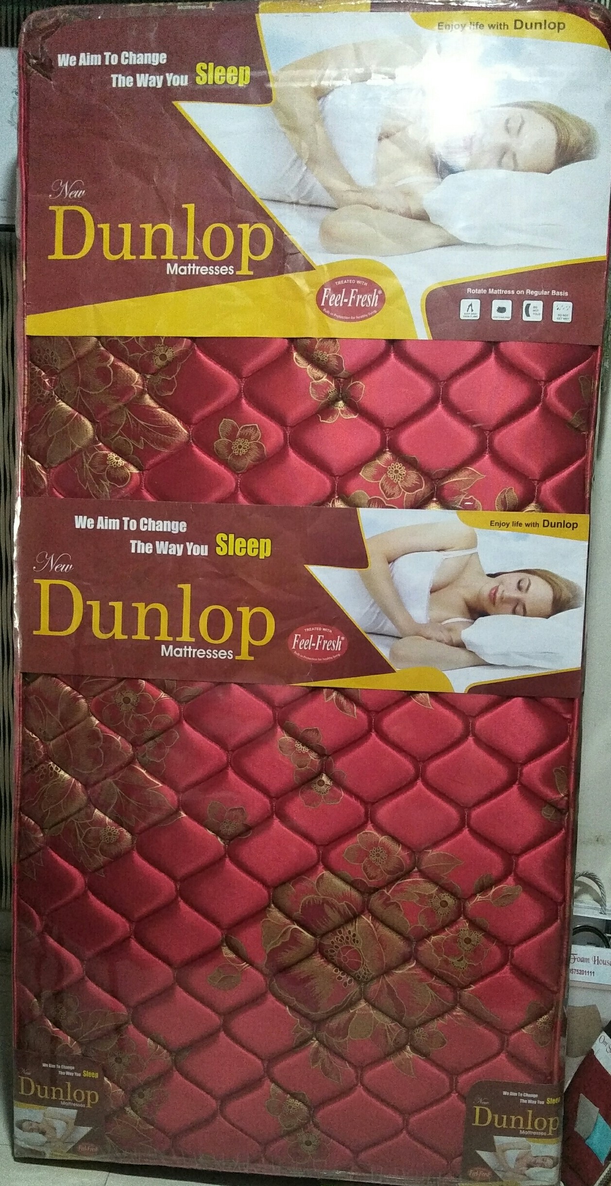 Dunlop Mattress at Rs 4000/pair डनलप गद्दे, डनलप बेड मैट्रेस Om Sai